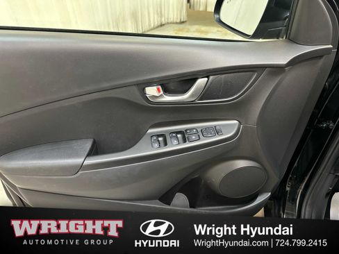 Certified 2023 Hyundai Kona SEL w/ Convenience Package AWD/4WD image 9