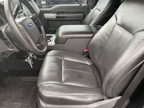 Used 2015 Ford F250 Lariat w/ Lariat Ultimate Package image 13