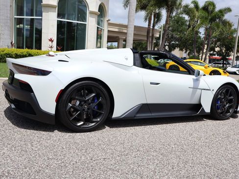 Used 2024 Maserati MC20 Cielo image 6