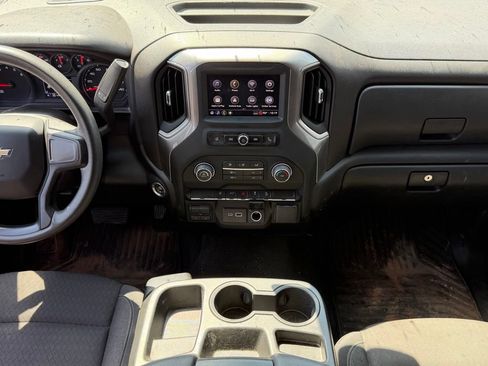Used 2024 Chevrolet Silverado 2500 Custom w/ Custom Convenience Package AWD/4WD image 10