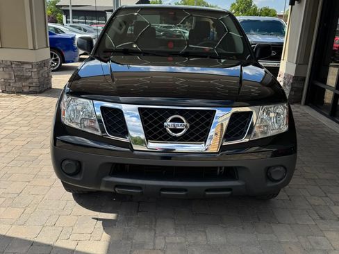 Used 2018 Nissan Frontier S RWD image 2