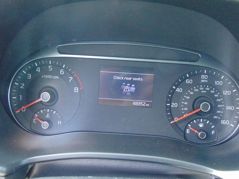 Used 2022 Kia Soul LX image 34