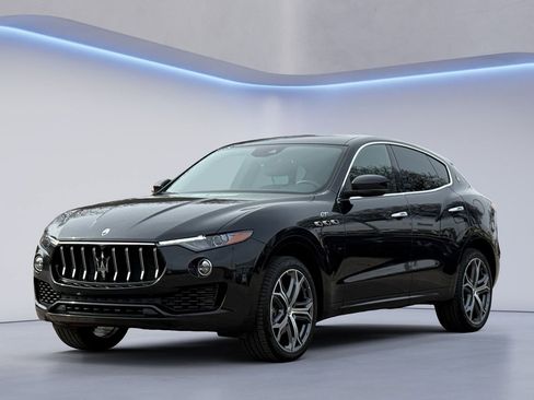 Certified 2023 Maserati Levante GT AWD/4WD image 10