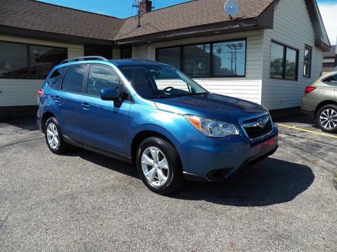 Used 2015 Subaru Forester 2.5i Premium AWD/4WD image 1