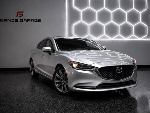 Used 2018 MAZDA MAZDA6 Touring FWD image 1