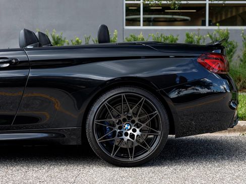 Used 2020 BMW M4 Convertible w/ Competition Package RWD image 32