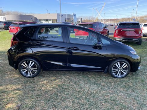 Used 2017 Honda Fit EX image 8
