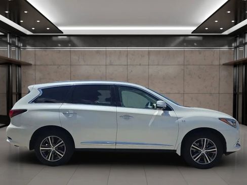 Used 2020 INFINITI QX60 Luxe w/ Essential Package AWD/4WD image 9