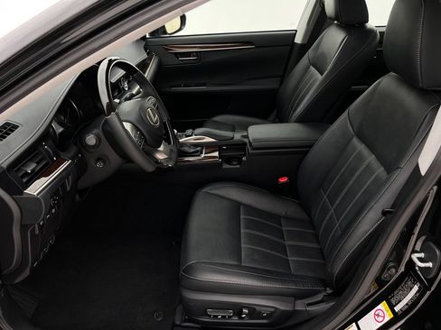 Used 2017 Lexus ES 350 w/ Luxury Package FWD image 11