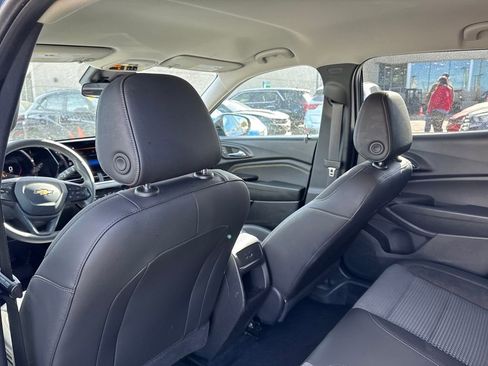 Used 2024 Chevrolet Trax LT image 21