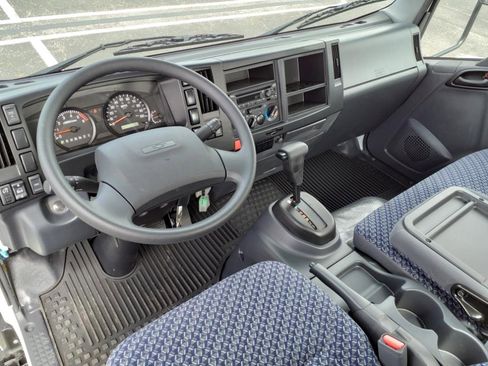 New 2024 Chevrolet Low Cab Forward image 7