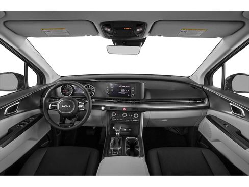 Used 2022 Kia Carnival LX FWD image 5