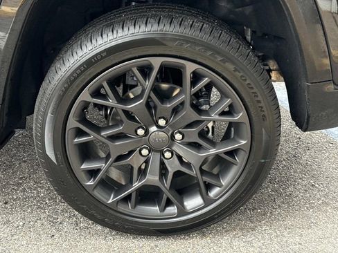 New 2026 Jeep Grand Cherokee Summit image 36