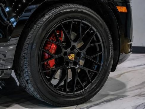 Used 2017 Porsche Macan GTS w/ Premium Package Plus AWD/4WD image 58