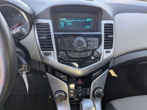 Used 2016 Chevrolet Cruze LS image 14