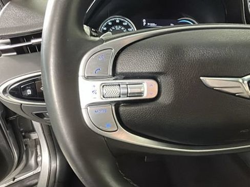 Used 2025 Genesis GV70 2.5T AWD/4WD image 16