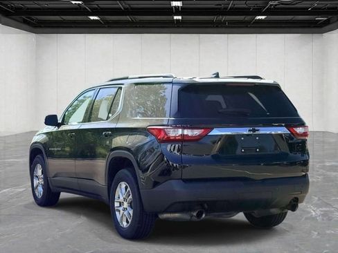 Used 2020 Chevrolet Traverse LT FWD image 7