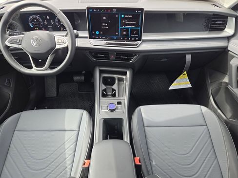 New 2026 Volkswagen Tiguan SE AWD/4WD image 22