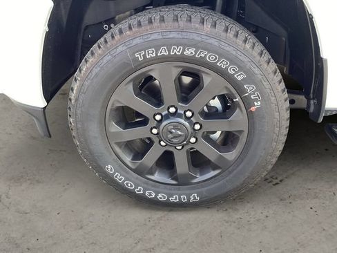 New 2026 RAM 3500 Laramie AWD/4WD image 15