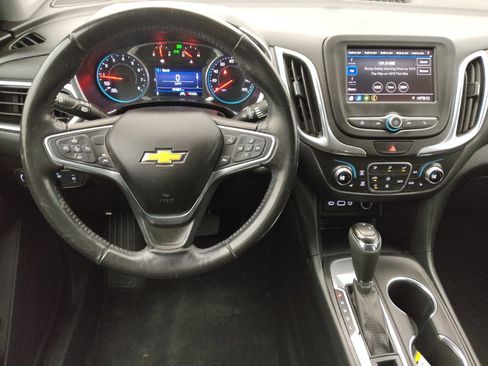 Used 2020 Chevrolet Equinox LT w/ Driver Convenience Package image 22