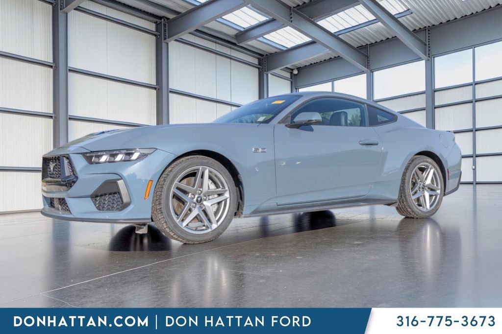 Used 2024 Ford Mustang GT Premium RWD image 2