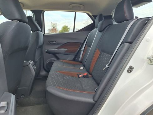 Used 2024 Nissan Kicks SR image 10