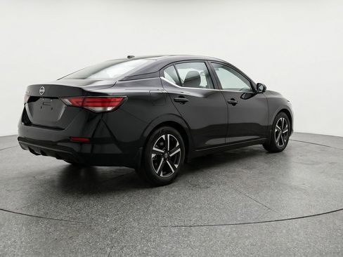 Used 2025 Nissan Sentra SV FWD image 7