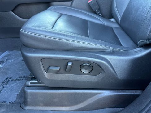 Used 2022 Chevrolet Tahoe Z71 w/ Off-Road Capability Package image 14