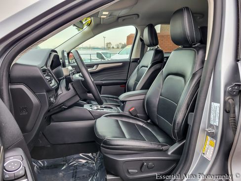 Used 2022 Ford Escape SEL image 7