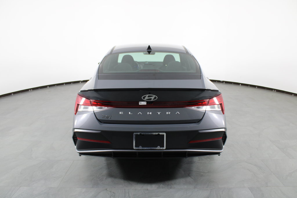Certified 2026 Hyundai Elantra SEL Sport Premium FWD image 11
