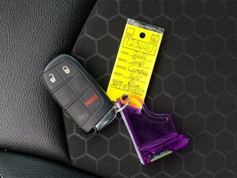 Used 2021 Jeep Compass Latitude image 57