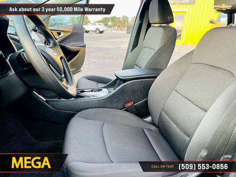 Used 2020 Chevrolet Malibu LS image 19