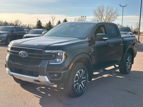 Used 2024 Ford Ranger Lariat w/ FX4 Off-Road Package image 4