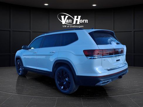 New 2026 Volkswagen Atlas SE image 57