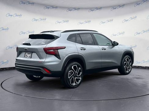 New 2026 Chevrolet Trax RS w/ Sunroof Package image 5