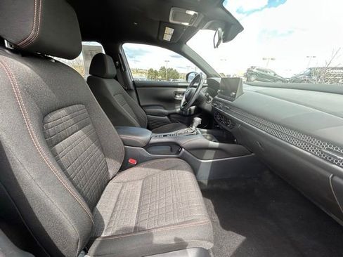 Used 2025 Honda HR-V Sport image 36