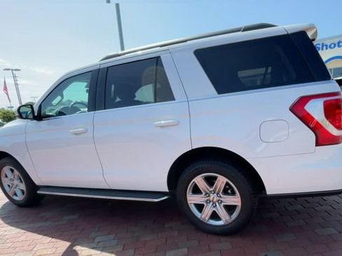 Used 2020 Ford Expedition XLT w/ Equipment Group 202A RWD image 7