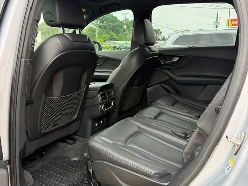 Used 2018 Audi Q7 3.0T Prestige AWD/4WD image 10