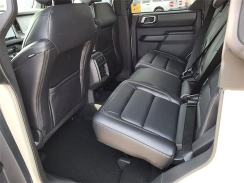 New 2025 Ford Bronco Outer Banks image 6