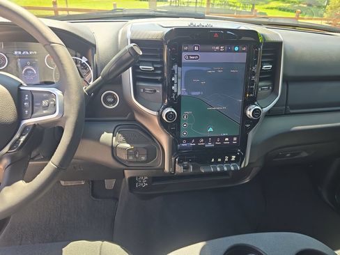 Used 2026 RAM 2500 Big Horn AWD/4WD image 19