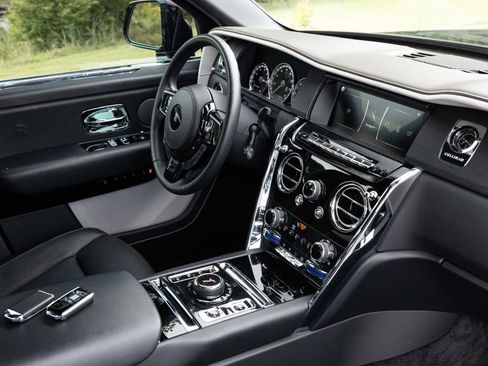 Certified 2021 Rolls-Royce Cullinan AWD/4WD image 71