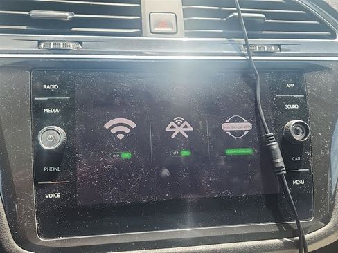 Used 2019 Volkswagen Tiguan SE w/ Panoramic Sunroof Package AWD/4WD image 13