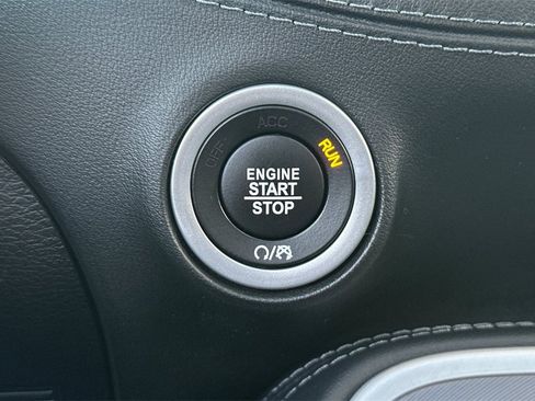 Used 2022 Dodge Challenger R/T w/ Plus Package image 21