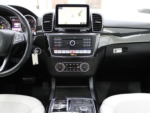 Used 2018 Mercedes-Benz GLE 350 4MATIC image 29