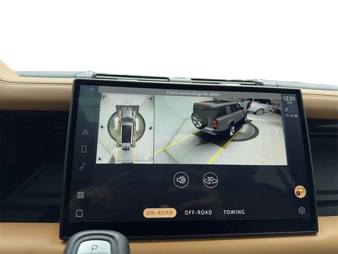 Used 2024 Land Rover Defender 130 X-Dynamic SE image 40