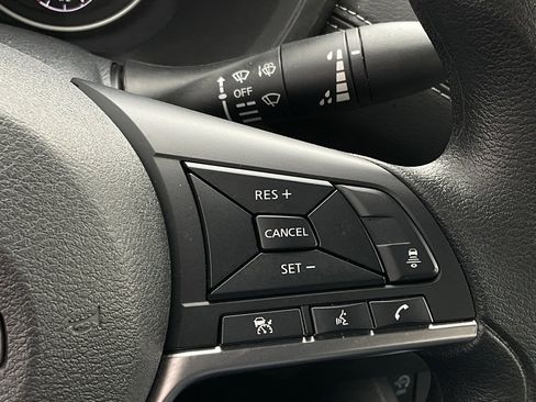 Used 2025 Nissan Sentra SV image 23