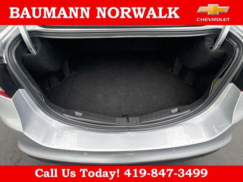 Used 2015 Ford Fusion SE FWD image 26