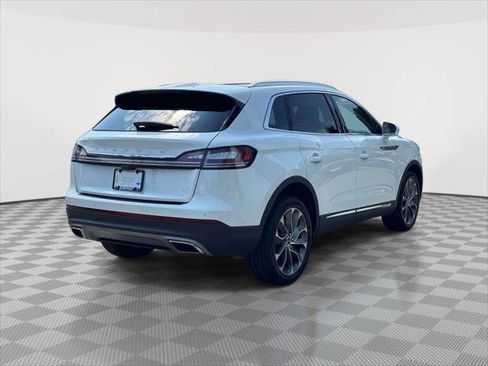 Used 2022 Lincoln Nautilus Reserve AWD/4WD image 7