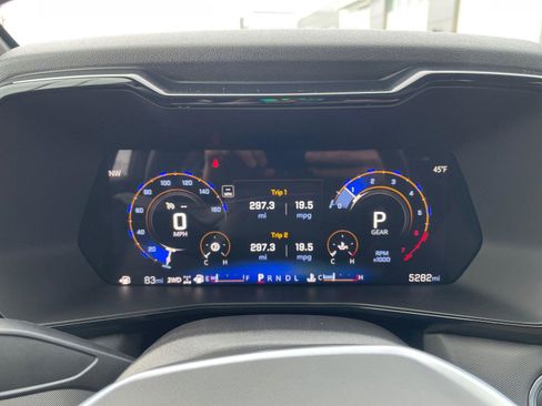 Used 2024 Chevrolet Colorado Z71 image 3