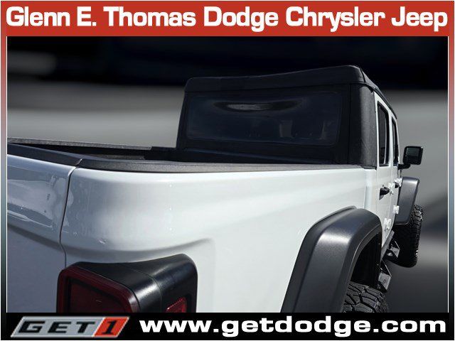 Used 2022 Jeep Gladiator Mojave w/ Trailer Tow Package AWD/4WD image 13